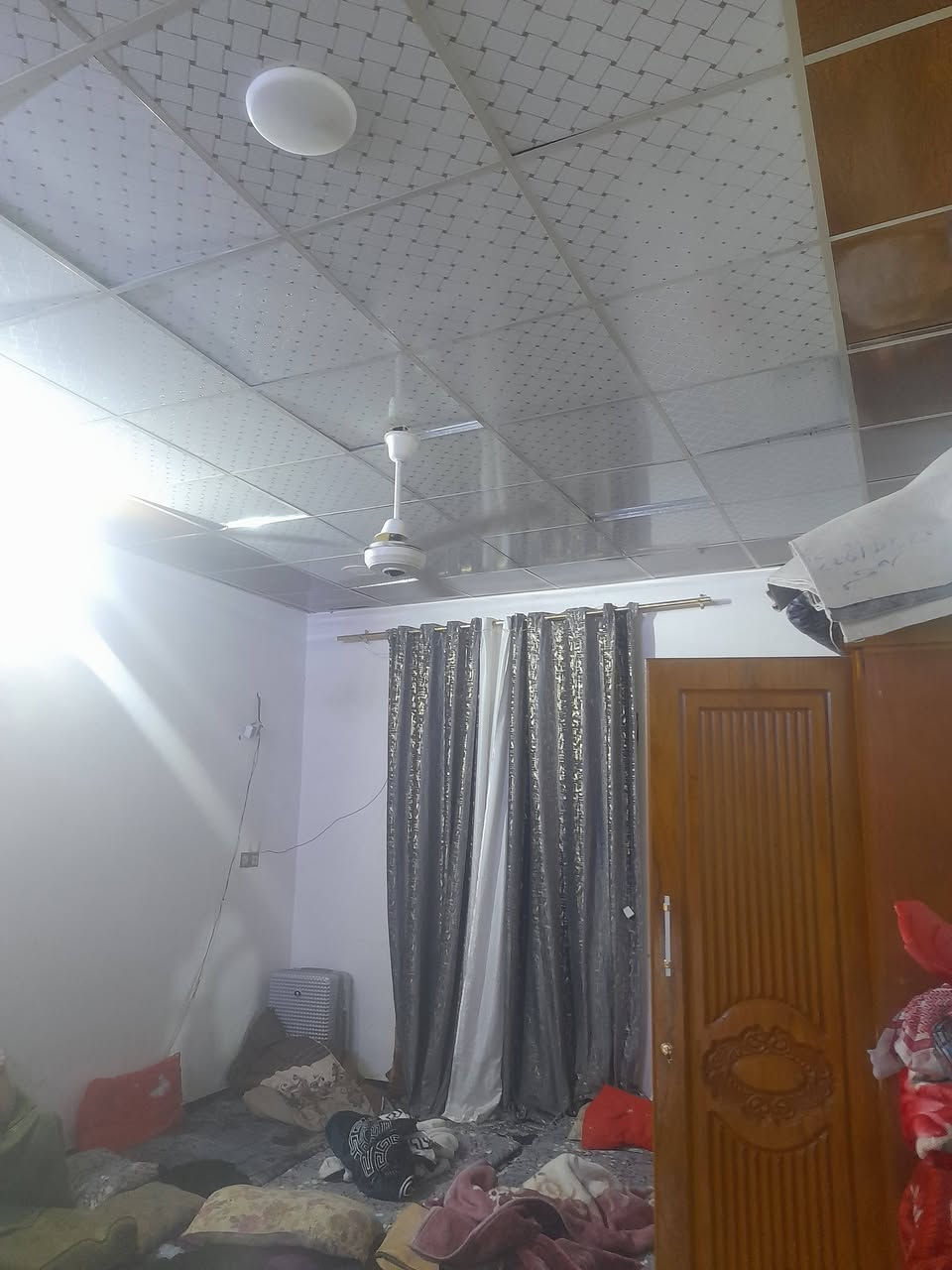 بيت زراعي للبيع مساحه 280 بدور سيد حمزه نزل الرابع بيت يحتوي على غرفتين وهول ومطبخ وحمام داخلي وخارجي فقط البناء بلوك عقيده جديد سعر 60 وبي مجال بسيط  ***********   اتصال واتساب
