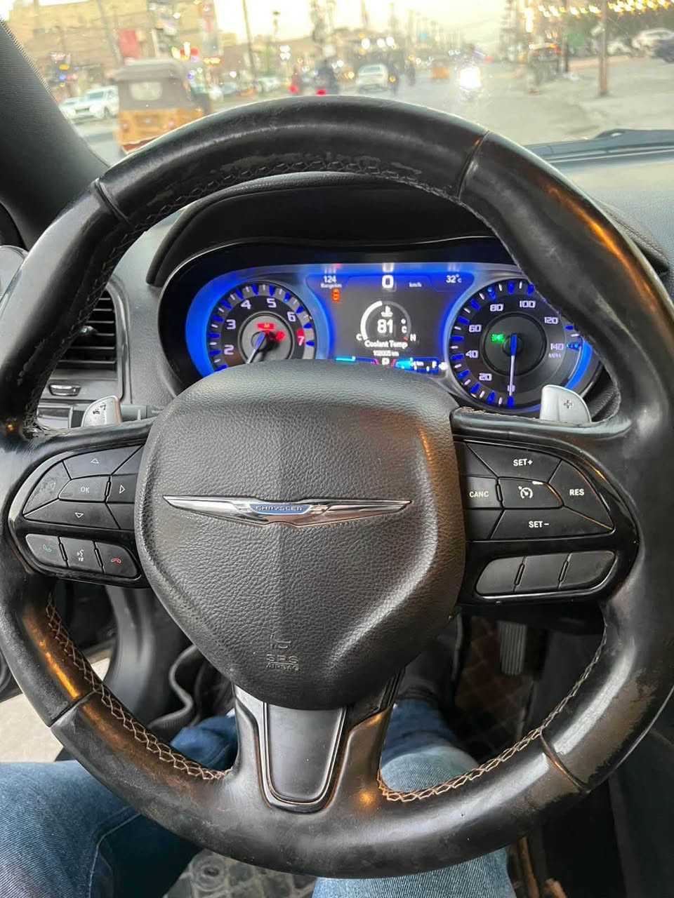 اوباما  s 2018 اصل رقم بغداد بسمي ضربه كما موضح بالصوره جاهزه السياره من اي شي ماشيه 70 الف mi  السعر 220 مجال بسيط 
مكان السياره ناصرية ***********
