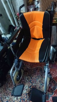 كرسي كهربائي شحن اخو الجديد مال معوقين للبيع السعر ب 500 للاستفسار الا...