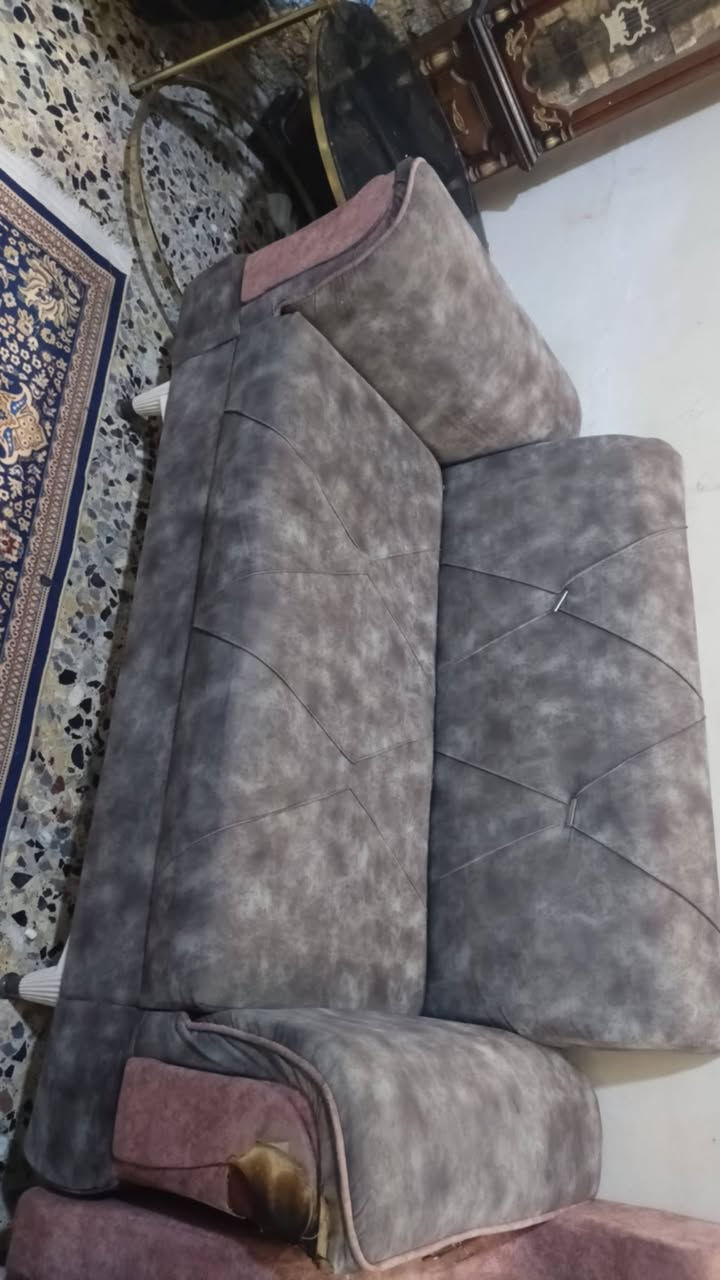 ***********
شراي يراسلني واتس كلش مستعجله ...
غراض بيت اسعار كلش مناسبه ثلاجه سعر ١٠٠ 
ثلاجه كونكور الحجم جبير تبريدهه ثلج 
تخم تركي ٨ مقاعد 
عنوان بغداد زعفرانيه
