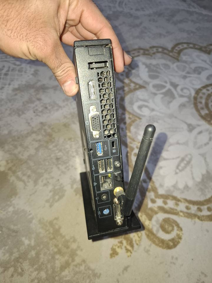 كيس ايسر  مني بيسي كور اي i7-6700T
رام 16 كيكا
 هارد m.2 256Gb
Hdd500 Gb
وايفاي داخلي 
مع شاحنة اصلية من ماركة ايسر
السعر 200
كيس ايسر  عادي كور i7-7700
رام 32Gb
هارد Hdd 1tb
تكدر تضيفلة هارد ssd عن طريق التحويله الموجودة وياه
السعر 200
شاشة ايسر 24 انج دوارة بكل الاتجاهات مابية اي خلل ولا شخط بيه منافذ HD. DVI. VGA
السعر 75 ابو الخصيب, البصرة


**إذا كنت صاحب هذا الإعلان وتريد حذفه لأي سبب، رجاءا أرسل رسالة إلى الدعم الفني**