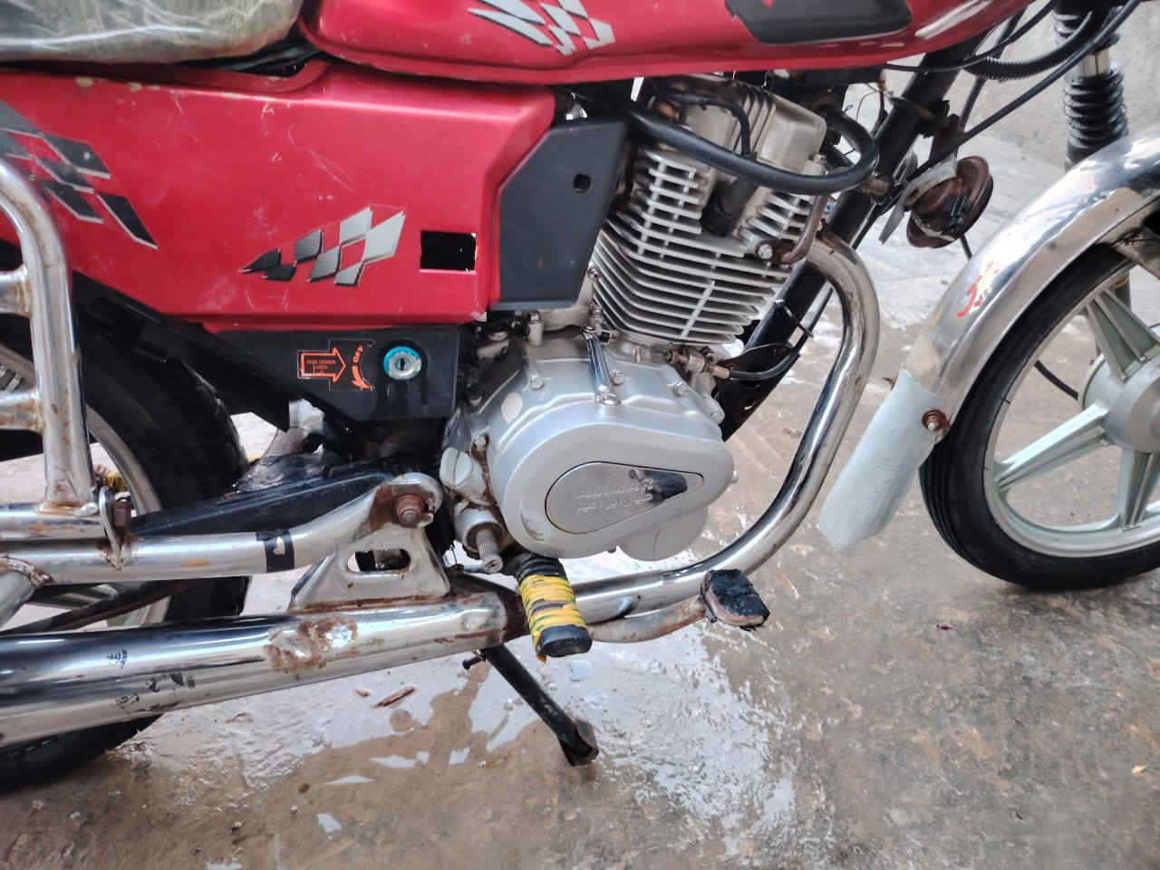 دراجه فيوم موديل 20 البيع مكفوله كفاله عامه اوراق اصولي ما بيه اي نقص المكان واسط  ناحيت الدجيلي اني مكلف بلنشر السعر عل رقم الهاتف ***********
