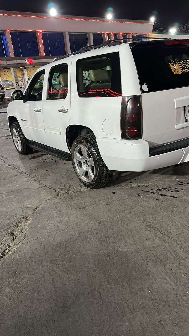 السلام عليكم GMC دنلي للبيع أو مراوس  أدوات أدوات كامل رقم وسنويه شمالي طبق الأصل تفر بيها المحافظات سياره كلش نضيفه حداديه جديده تايرات جديده كلشي شغال بيها مابيها نقص تشغل وتطلع  السعر 90 وبيها مجال بيع مستعجل ***********
