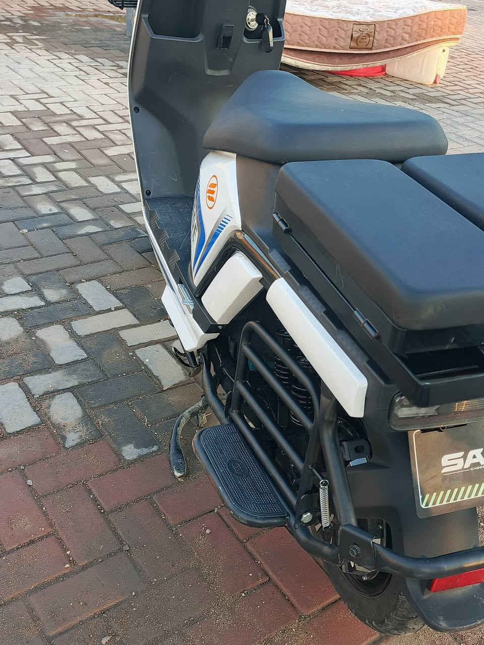 السلام عليكم دراجه شحن بيكم ست بطاريات دبل تاير 12 دراجه جديده ونظيفه بغداد حي العامل موجود *********** #الجميع
