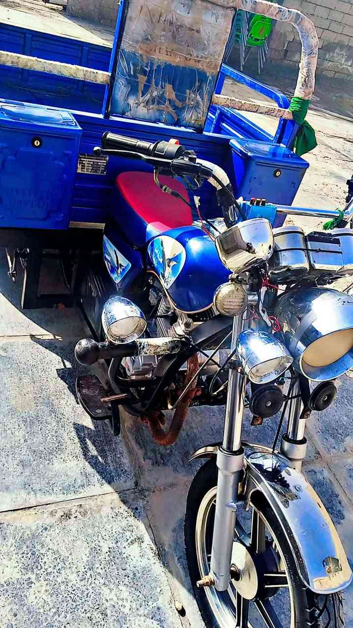 ستوته 23  صقر بتره مبدل بيهه ولفات فقط  لباقي كله كفاله شاصي مكفول. نضافه فول  السعر مليونين.و100  

***********
