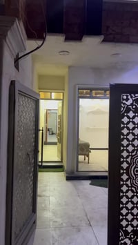 دار للإيجار - البلديات / شارع المصرف - منطقة العلماء  • المساحة: 100 م...