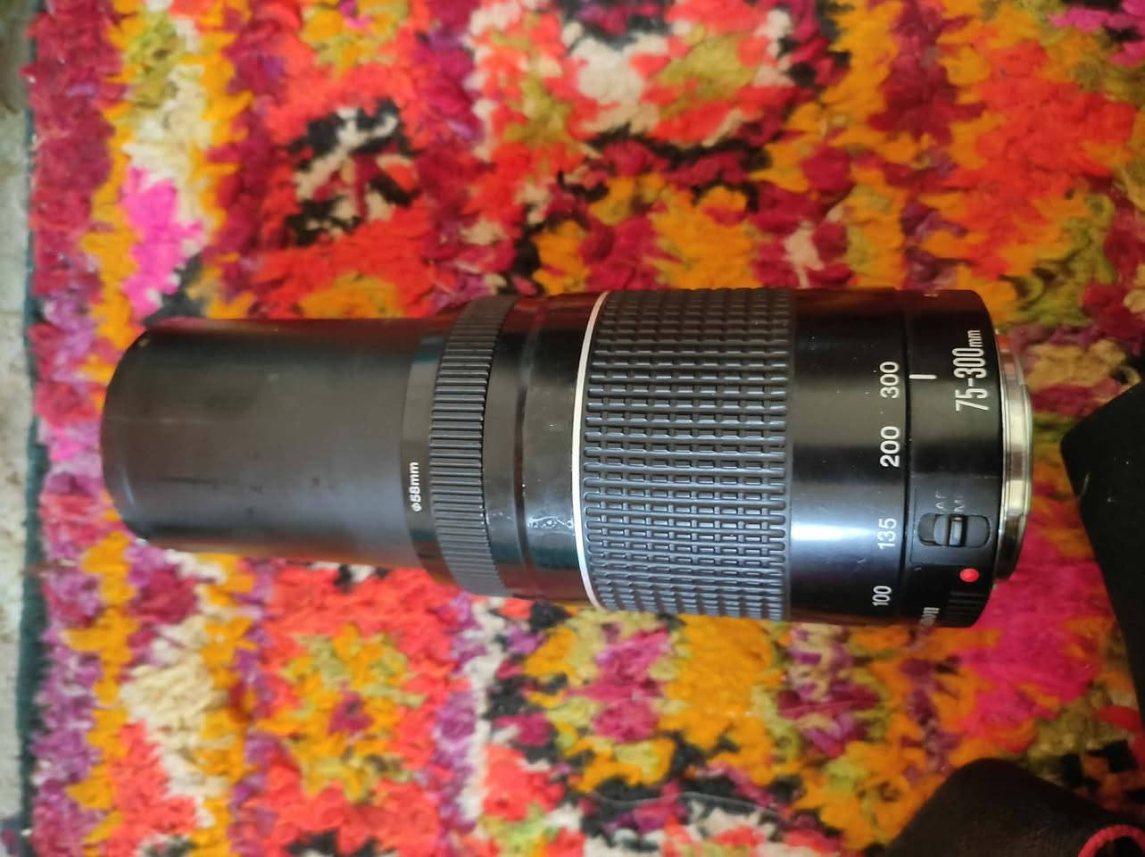 سلام عليكم شباب كامرة كانون 700D نضيفة 
للبيع مع كامل ملاحقاتها 
زوم 75--300 
بطارية اصلية 2 
رام 32گيكا 
السعر خاص


**إذا كنت صاحب هذا الإعلان وتريد حذفه لأي سبب، رجاءا أرسل رسالة إلى الدعم الفني**