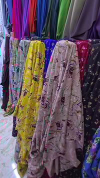 أقمشة • عباية • عفك