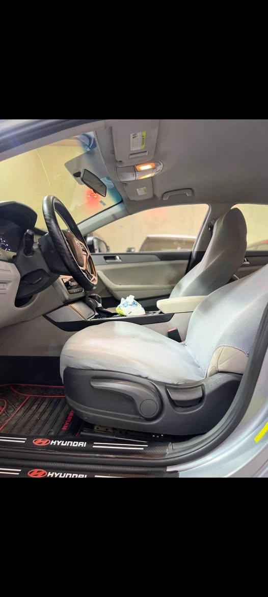 السلام عليكم سوناتا للبيع موديل 2017 امريكي 
***********
