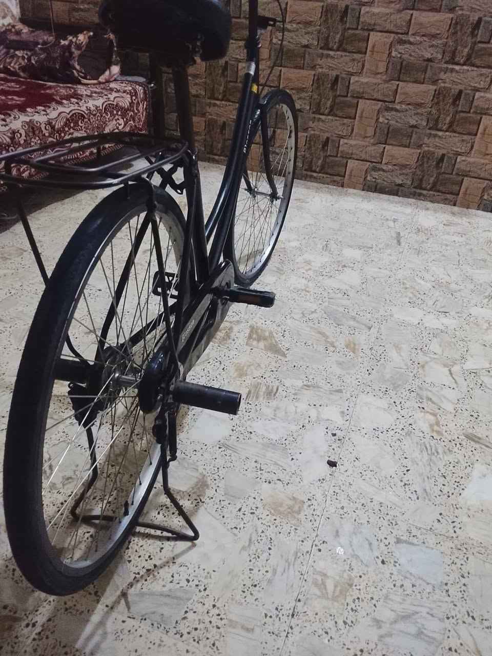 سلام عليكم بسكل لبيع نضيف كلش غراضه كله كامله جملغات بريكات كله كامله بسكل كلش نضيف   بايدرات جدد كشن جديد كله جديد مثل ما موضح بل صوره مكان بغداد بلديات سعر ٨٥وبي مجال بسكل كلش نضيف رقم هاتف ***********
