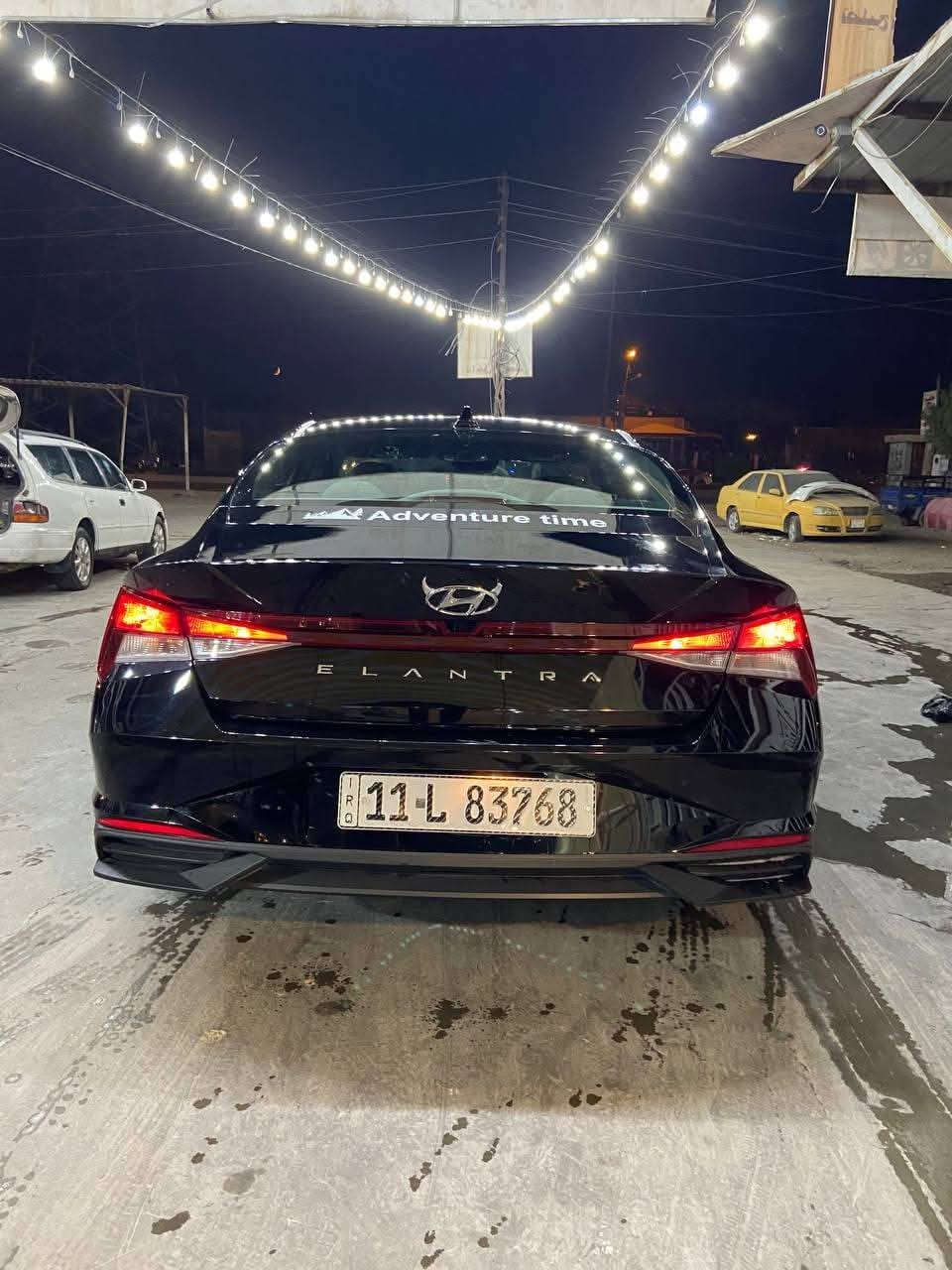 السلام عليكم
النترا موديل 2022 رقم بغداد ب اسمي تحويل ثاني يوم وارد أمريكي حادثها بنيد مبدل اصلي وخشم جاملغ بارد بدون دواخل شواصي ولغود مكفوله وبيها جاملغ خلف السائق بي شويه صبغ اثر طخه خفيفه
مواصفات فول عدا الفتحه 
بصمة
رادارات امامي خلفي وجانبي
تشغيل عن بعد
ماشيه 53 الف
عارضها 138 وبيها مجال بسيط
للاستفسار *********** يوجد واتساب
