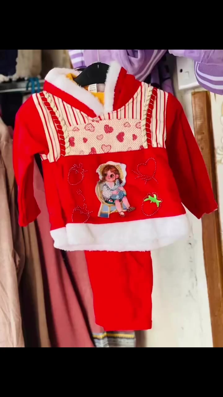 جديد (كوزمتك شموسه )😍تراك اطفال شتائي خامه ناعمه دافئه 💯متوفر ب 3الوان مميزه تناسب البنات❤️‍🔥والسعر مناسب🔥🔥العنوان؛ #كوت_داموك_شارع_عماره_كاظم_عبيد #اكسبلور #كوت


**إذا كنت صاحب هذا الإعلان وتريد حذفه لأي سبب، رجاءا أرسل رسالة إلى الدعم الفني**