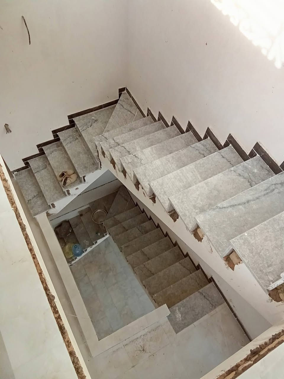 بسم الله والحمدلله.. كادر مصري نعمل كافه لاعمال السيراميك وتطبيك البوارسلين والمرمر وكاشي  بغداد *********** واتساب او اتصال 📞
