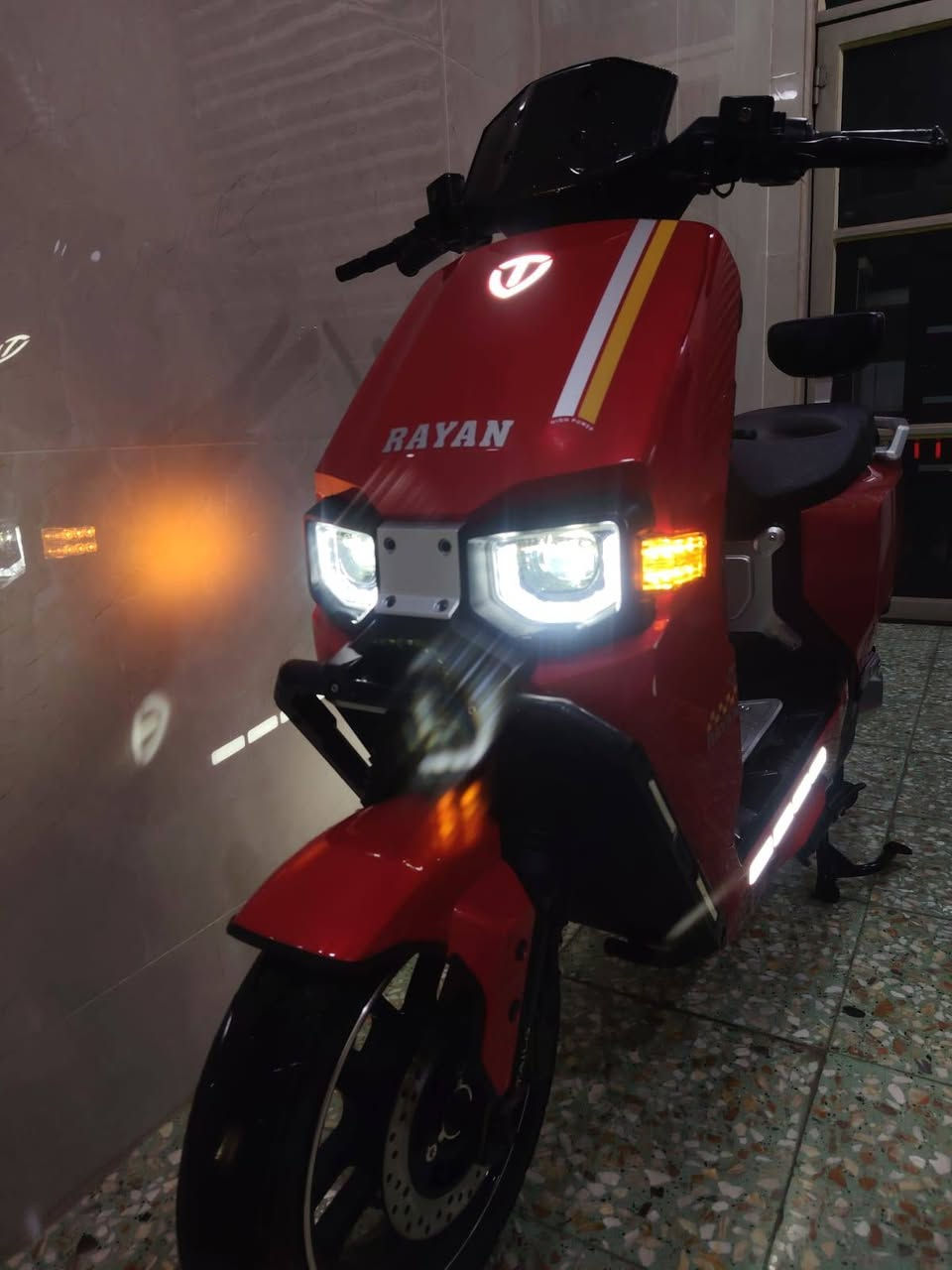 سلام عليكم دراجه ريان وحش الكون .
6 بطاريات مسطره 45امبير.
تشغل بصمة .قفل ذاتي .
تشغل عن بعد .
نظام 3 سرع .
سرعه 99 .
نظام ABS.ملف3800حقيقي.
السعر 850.
مكاني ابو غريب مجاور مجمع بدور بغداد السكني 🚩
***********
*********** متوفر واتساب
