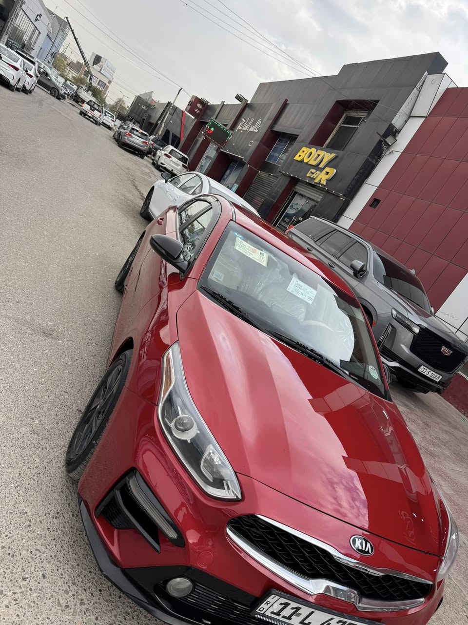 كيا فورتي 2020
وارد امريكي 
 ماشية88
بيها تكحيلات  او صبغ 
شاشة 
كشن ابيض 
العنوان :بغداد
التواصل 
***********
