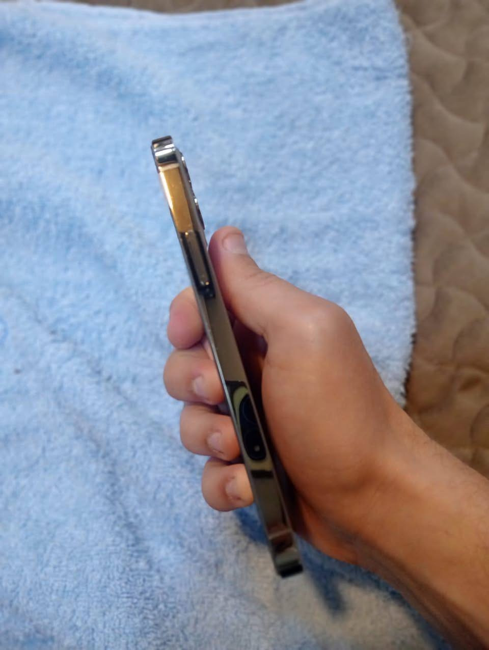 ايفون 12 برو فقط
ذاكرة 128
بطارية 78 اصلي
نموذج m 
تك سيم
نضافة90%
السعر 325 للبيع فقط


**إذا كنت صاحب هذا الإعلان وتريد حذفه لأي سبب، رجاءا أرسل رسالة إلى الدعم الفني**