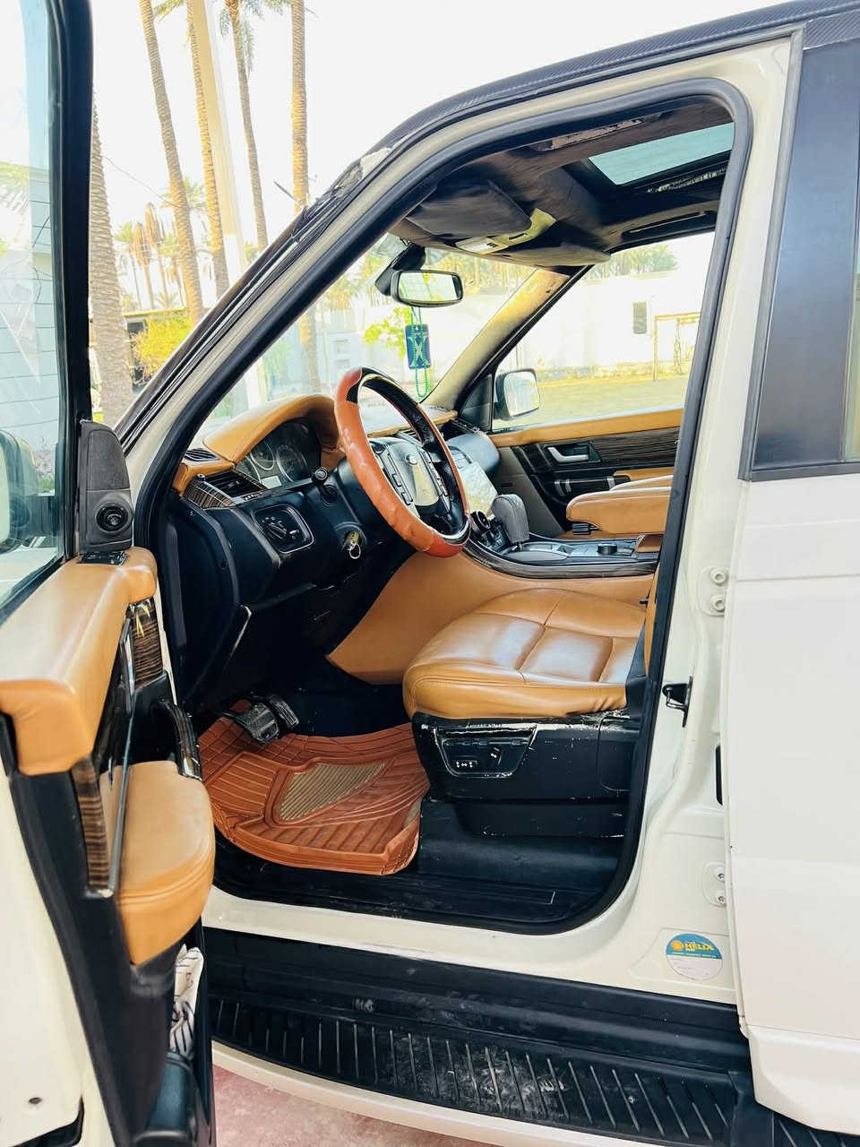 السلام عليكم رانج روفر 2009محدثه13 سياره خير من الله مكينه سبورت 8سياره بسمه فتحه فول مواصفات سعر 99وبيه مجال مكان بغداد الزعفرانيه ***********
