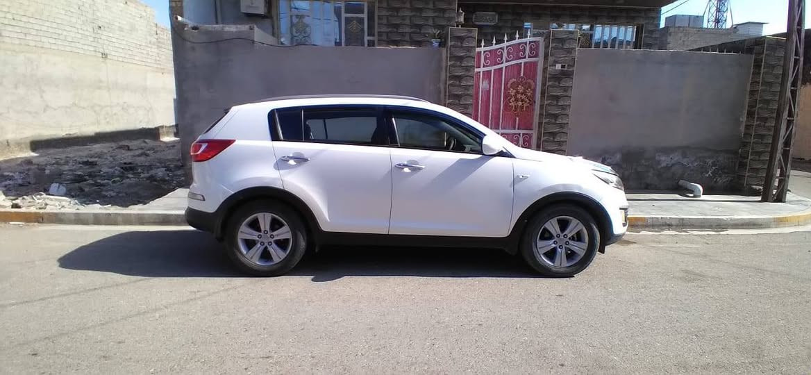 السلام عليكم 
كيا سبورتج ٢٠١١ للبيع السونار مرفق بالصور سيارة جاهزة وما متعوبة وباسمنا سنوية جديدة رقم جديد العنوان ديالى بلدروز سعرها ١٣٣ وبيها مجال مكلف بالنشر لا تعليق ولا خاص  للاتصال
 ***********
