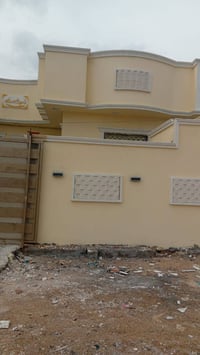 ملك صرف زراعي • ٢١٠م • حديقة واسعة