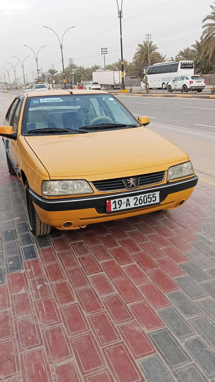 السلام عليكم 
بيجو اكد 2016 رقم كربلاء سنويه لل29 
السيارة جاهزه من كلشي تخم تاير خط ابيض جديد صدر خلفي جديد 
راديتر جديد وتحويل مباشر مصفره غرامات والهيئة لل25 
مكاني كربلاء 
رقم 📱 الهاتف ***********
***********
سعرها 44 بيهة مجال شي بسيط
