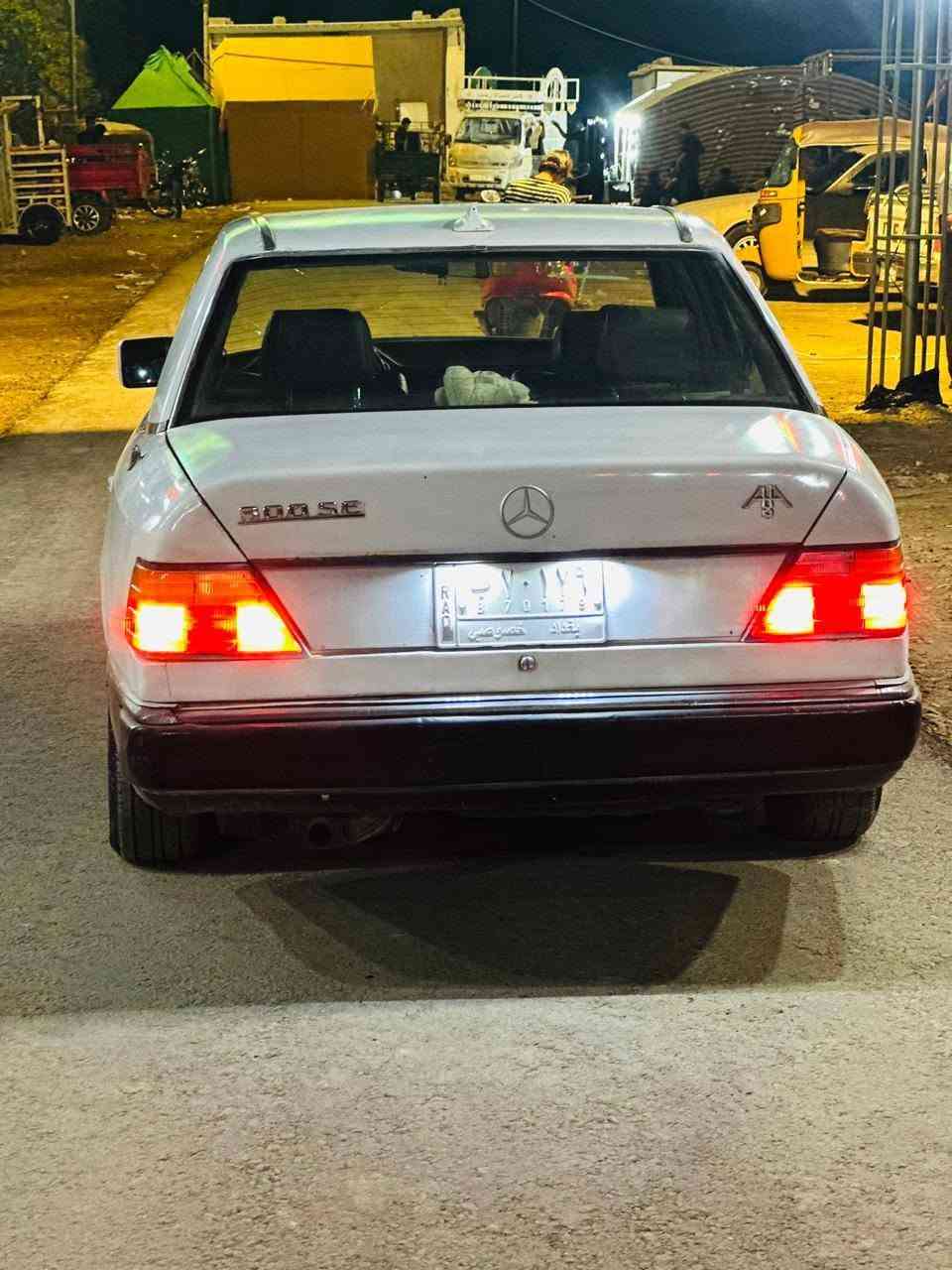 سلام عليكم سياره مرسيدس البيع موديل ٨٩ جاهزه مكفوله من ضربه صبغ جماليه تخم تاير حداديه كير ومكين ٢٥٠٠ سنويه ٢٩ مشروع وطني سعر ٦٥ َبيه مجال المكان العماره ***********
