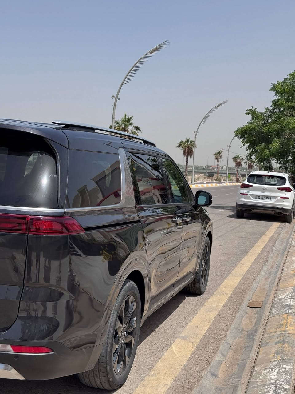 السلام عليكم
كيا كرنفال 2024 الشكل الجديد فئة SX 

فول مواصفات عدا الفتحه وارد امريكي  حادثها خفيف كلش موضح ب الصور ( من جانت ب امريكا)

حادثها هنا ب العراق 

تبديل جاملغ بلادي مال وكالة و بيها حار جهة باب وصبغ ربع الباب جنب السائق 

كير مكينة شاصي لغد مكفول ايرباك راجع سستم بلادي بل اردن

 رقم ديالى الجديد داخله كتاب شهداء 

المواصفات:بصمة-بصمة ابواب-تشغيل عن بعد-جنطة كهرباء-كشنات كهرباء-داخل برتقالي (مشمشي)

كاميرات محيطية360درجه -حساسات محيطية360 درجه -كشنات جلد

كشنات تدفئة وتبريد-لايت زنون بلادي

امامي -ويل كب بلاك-مري قلاب-كامرة عند الاشارة

كامرة داخلية-كشنات قلابة-اوتو هولد-شاحن واير ليس- كار بلي

مود درايف 

انضمة سياقة

Normal 

Eco

Sport

Smart 

-رادار امامي-رادار جانبي-رادار خلفي

قيادة الية-تحديد مسار-تبريد مركزي 3 قطع-بلوتوث-AUX-ABS

محرك 3500/ 6 سلندر-شاشه اماميه كبيره الحجم 

7 راكب-كشاف زنون-ماشية 33الف ميل السياره كلها بحالة الوكالة دهن موتل جديد

مكان السيارة ديالى بعقوبة 

السعر ٢٩٣ و بيها مجال 

للتواصل والاستفسار

*********** بي واتساب
