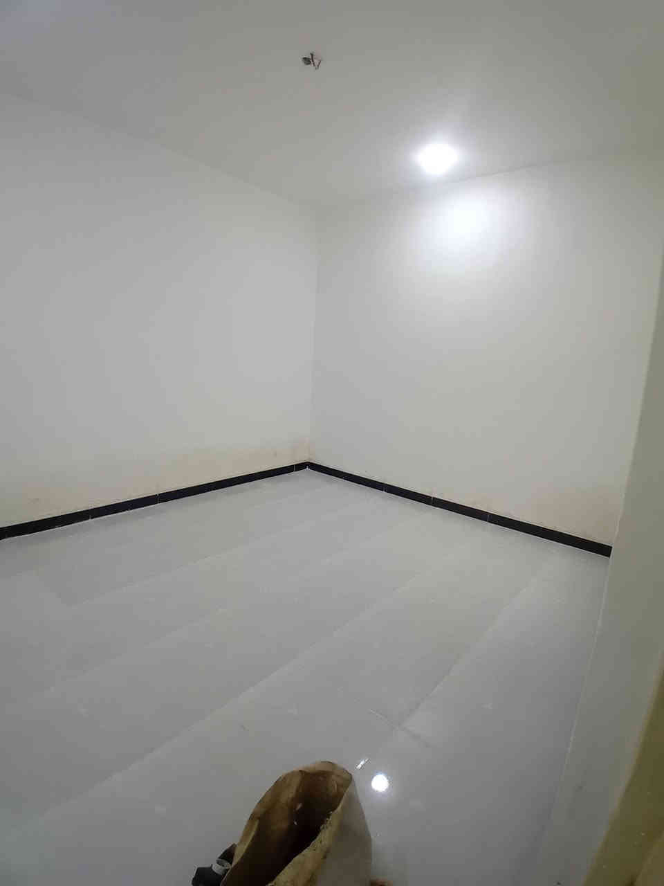 اللهم صلي على محمد وآل محمد مشتمل للبيع طابو زراعي سند ٢٥ مساحه ١٠٠ متر بناء جديد غير مسكون بأسمي يتكون المتشمل من غرفة النوم وصاله ومطبخ واستقبال وصحيات بناء حديث متعوب عليه وبل عافيه عله ياخذه والله يسهل عله جميع يارب 
***********  《واتساب ابو زهره
