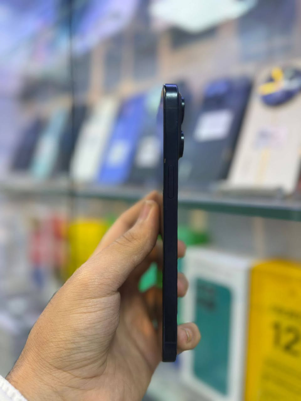 iPhone 15 pro max
بدون اي تصليح او تبديل   ✅

بطارية   ‎%97  ✅

ذاكره     256   ✅

نموذج  M 

ضمان لمدة 5 ايام من تاريخ الشراء✅

العنوان - الصالحيه - كرادة مريم 

للتواصل خاص او واتساب 

***********
