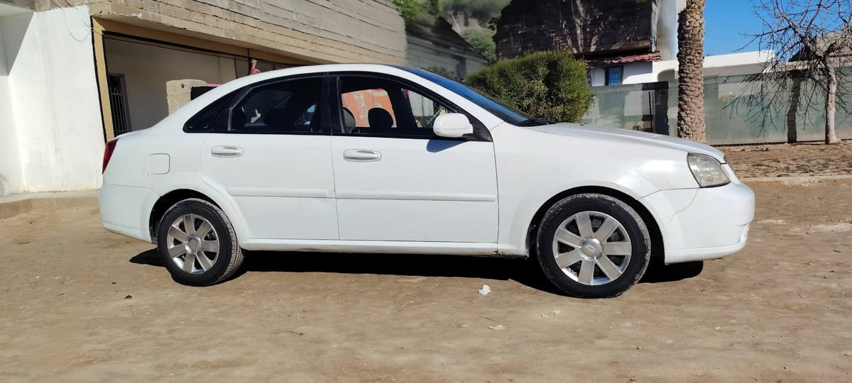 اوبترا للبيع موديل 12 كير عادي رقم نينوى ألماني مكينة مامفتوحه السياره نضيفة مال بيت بدون دواخل السيارة بسم الوالد رقم الهاتف *********** السعر ٨٥ سنوية إلى 29
