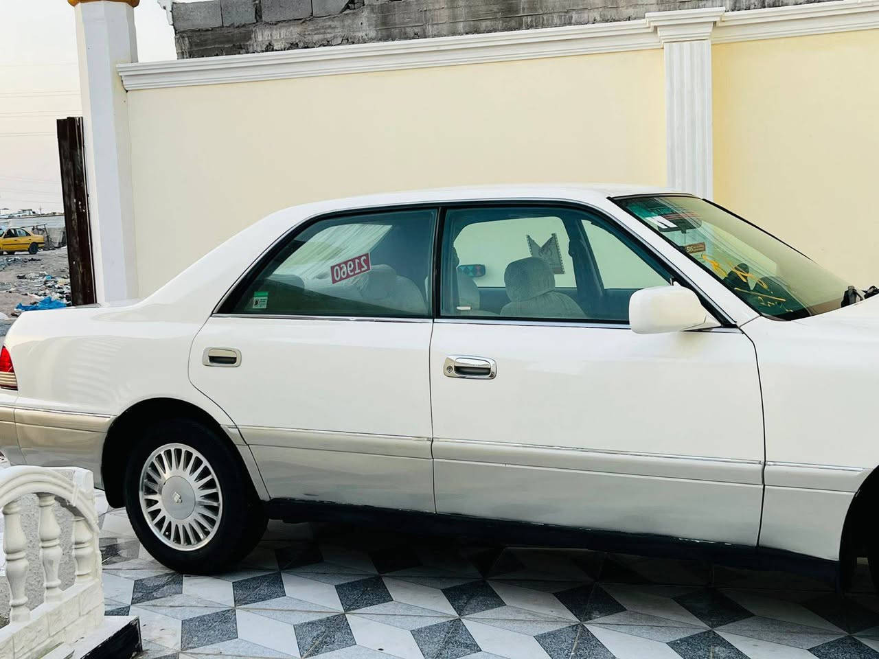 السلام عليكم للبيع راس الثور رقم بصره الانكليزي سنويه مجدده 2030 مكفوله من الكصه والنقل الجثه والضربه القويه مكينه وكير جدد حداده طخم تاير ويلكب جدد تبريد شغال سياره جاهزه كلش وجديده السعر ٩٧ ورقه 🔒الاستفسار الرقم ‏‪***********‬‏ مكان السياره البصره تقاطع مصفئ النفط البصرة, العراق
