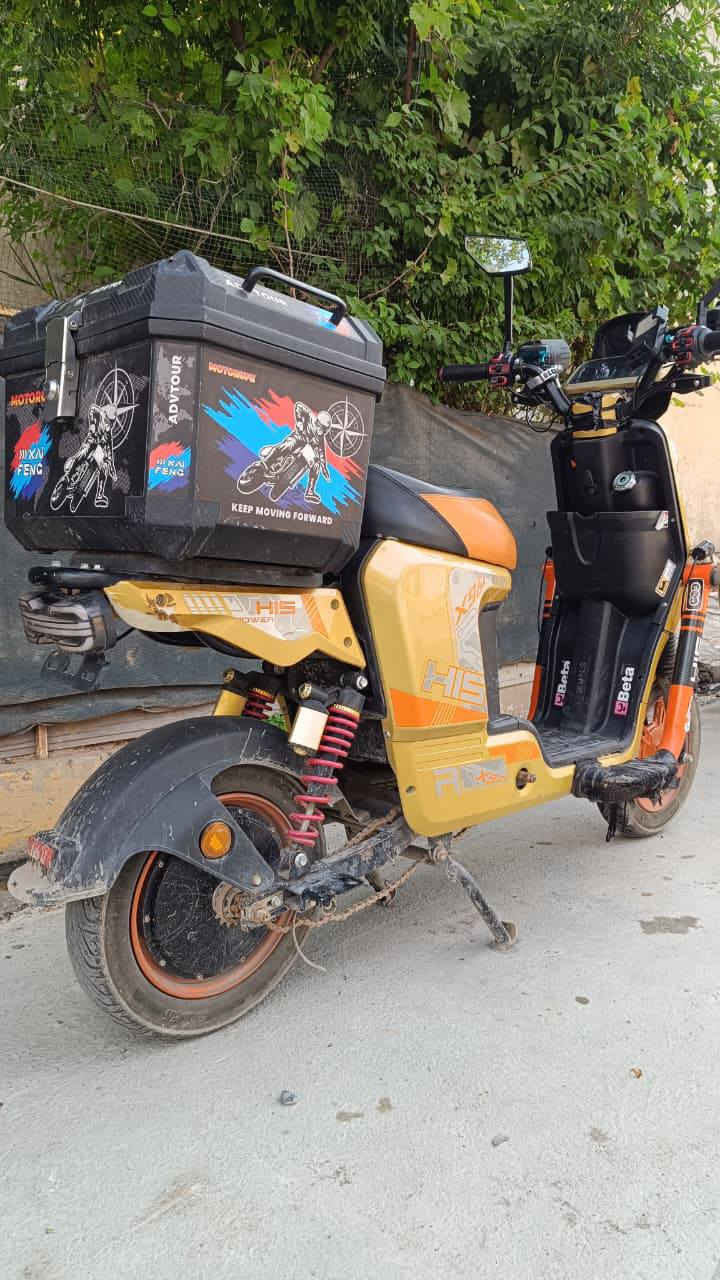 اكس 900 شرط نضيف مابي اي عطل تثبيت سرعه بلاتوث بك كلو شرط السعر 400 وبي مجال وهذا رقمي وبي واتساب ***********
