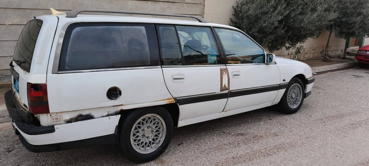 السلام وعليكم شباب
اوميكا
موديل ١٩٩١
سياره بيها تراي يخبل
غرفتها جديد
طخم نضيف
ابيع سنويه مستنسخ.
شرعي ماعرف مكانو
ابيع فحم
السياره في بعشيقه ***********
السعر 10 قفل
