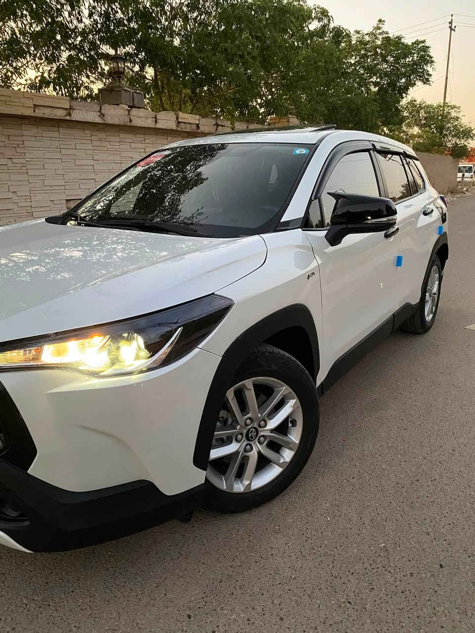 السلام عليكم
كورلا كروس 2025
كشن مخمل فتحه وبصمه
رقم بغداد بأسمي 
بيه 3 مكانات بي دي ار اصغار كلش ممبينات فقط  
والباقي كفاله من صبغ 
مواصفات المعروفة 
مكانها بغداد حي العامل 
السعر /175 وبيه مجال بسيط 
ماشيه 13 الف 
هـ/***********
