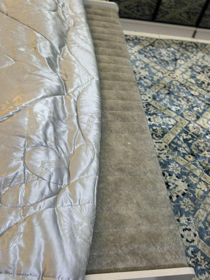 غرفة نوم من شركة القند مستخدمة سنة عارضيها ب مليون ونص / بغداد ***********
