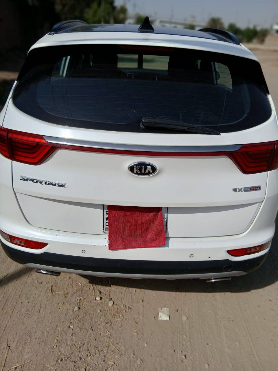 السلام عليكم
للبيع كيا سبورتج موديل 2018

لون ابيض فول 1/1 فئة SX  اعلى فئة بالسبورتج

وارد امريكي رقم بغداد ب اسمي تحويل شرط ثاني يوم

حادث   خفيف

السيارة ماشية88 الف  من دخلت من امريكا على ايدنة السيارة جاهزة من كل شي   الدشبول مابي اي انذار 

تبريد ثلج 

مكان السيارة : بغداد  

للاستفسار واتساب : 

***************

مواصفاتها  :-

1. محرك 2000 تيربو  

2. بصمة تشغيل - ابواب - صندوق

3. بانوراما على طول السيارة

5. كشن السايق والي بصفة كهرباء كامل

6. جلد كامل السيارة لون قهوائي بلادي

7. مري طي 

8. رادرات امامي وخلفي وجانبي

9. نقط عمياء

10. مانع تصادم  وبريك تلقائي  ونظام Abs

11. حساسات خلفي امامي

12. كامرة خلفية دوارة

13. ستيرن فول تحكمات

14. كروز سرعه

15. تنبيه الخروج من المسار

16. اشاير بالمري

17. انظمة قيادة : Sport / normal / eco

18. كشنات تدفئة تبريد الامامية

19. ستيرن تدفئة

20. بعد هواي مواصفات خاصة

21. كاربلي واندرويد اوتو 

22. منظومة زنون 

23. لد نهاري 

24. صندوق شفط

25. انظمة فورويل

26. تحديد مسار

27. تبريد قطعتين

**************

عنوان السيارة بغداد  

رقم للاستفسار : ***********
