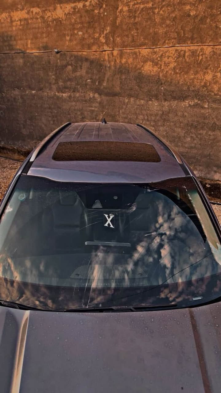 تلورايد موديل 20
فول مواصفات 
بصمة 
كشنات كهرباء 
كشن منفصل 
7 راكب 
تبريد 3 قطع 
تحكم تبريد قطعتين 
شاشة كار بلي 
 تشغيل عن بعد 
رادار امامي و جانبي 
تحديد مسار 
هواي بيها بعد مواصفات 

رقم بغداد 
بيها 6 قطع ابيعلك حزام 
 سعرها ب 215 و بيها مجال 
استفسار 
*********** 
مكانها بغداد يرموك
