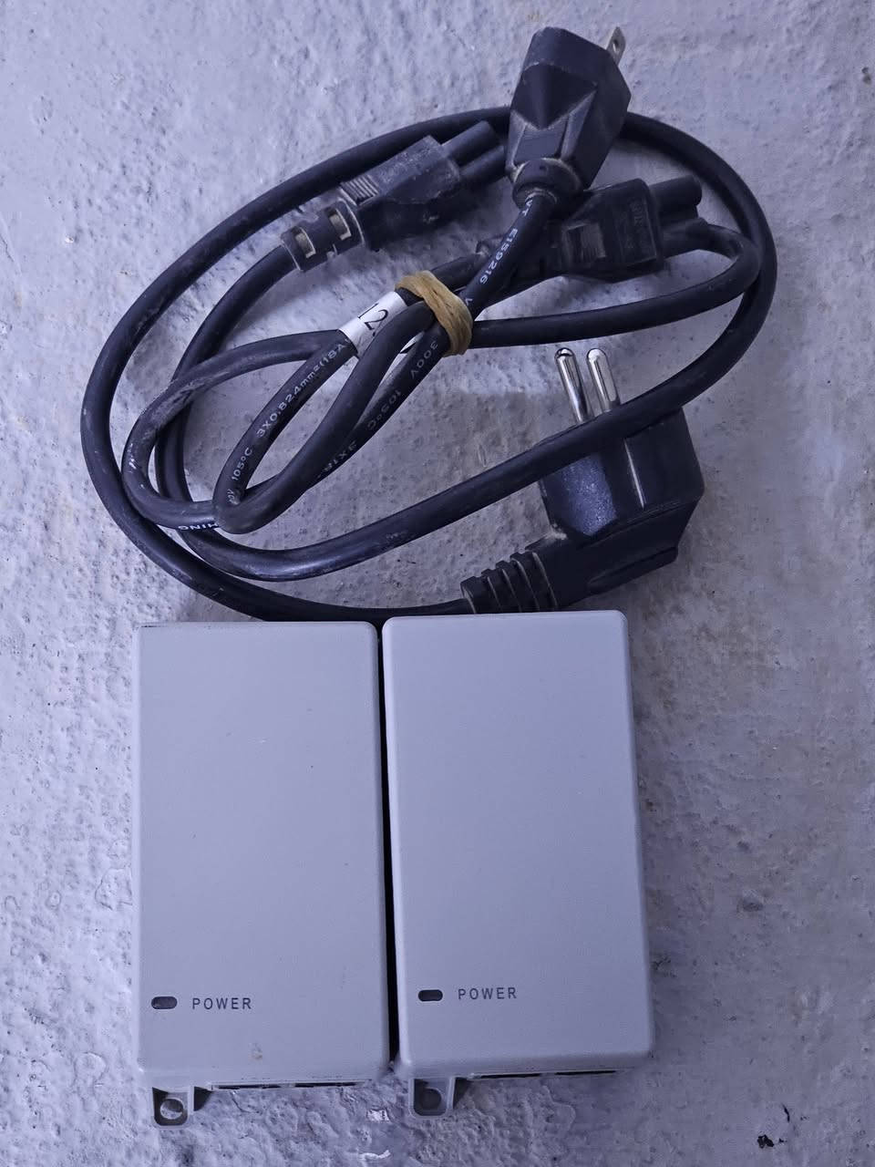 السلام عليكم قطع للبيع توصيل كافة محافضات خلال 24 ساعة
جهاز 912 مستخدم 5g عدد 4 السعر 150 ألف 

محولات ميموسا جدد عدد 2 السعر 25 ألف 

انجكترات مستخدم عدد 4 مع محولاتهن السعر 30 ألف 

نانو بور بيم عدد 1 السعر 55 ألف 

للتواصل ***********
