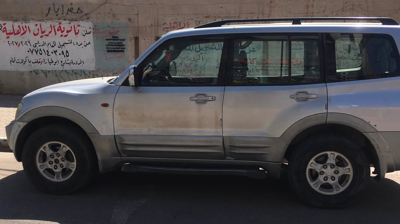 السلام عليكم
ميتسوبيشي باجيرو 
موديل 2001 
المحرك 3500
العداد 144000
ناقل الحركة عادي Manual 
اللون. رصاصي 
السعر 7000 $
واتس اب ***********
