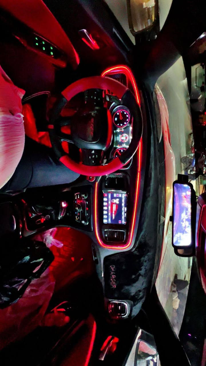 السلام عليكم جارجر مديل 16اصل  تغير لون بدون حادث بدون كل ضربه مصبوغه فقط من الخارج من الداخل بلادي شاصي لغد ارباك كفاله حادثها سرقه بدون ضربه مكينه 3600 ماشيه (160k)مواصفات السياره فول عده الفتحه شاشه جبيره كاربلي شفتات ستيرن كامره كير طياره كشنات جلد تبريد تتفئه كير مكينه برغي ما مفتوح بيهن اكسل حداده تخم تاير كله جديد كل نقص ما بيها ولسياره بيها سونار جديد اليوم ماخذه كل التفاصيل ذاكرها لا تخابرني وتكلي شبيها مكاني ديوانيه قضاء الحمزه ***********
