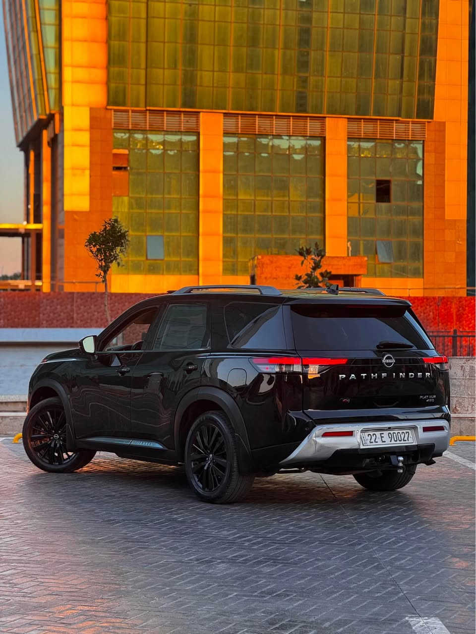 nissan pathfinder 2022 platnuim
فول فول مواسفات كوشت سارد گه روم ٣ كير ٣ په رده 
سندوف شفت شغال پانوراما ٣ مقعد هه رجي مواسفات تي دايتي  
پيشي كه پسه بي ارباگه دعمي زورر خفيف 
ته نها سندوق سبغه بي ژوري بي ارباك
شوين:هه ولير
سعر:٢٤٥$ 
*********** أربيل, العراق
