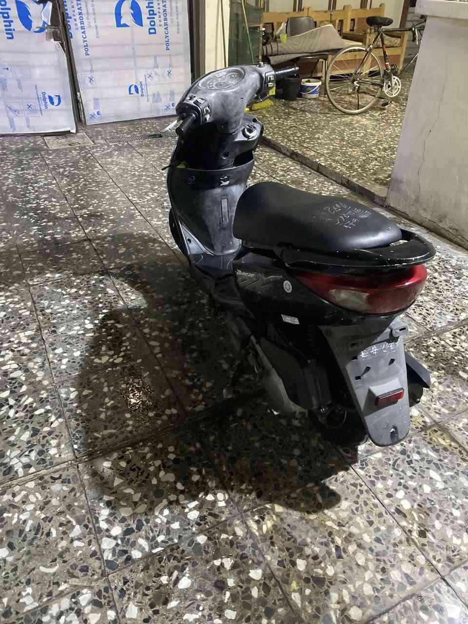 سلام عليكم بريز نضيفة كاملة كهربأياتهة كلهة شغالة سلف وهندر مابيهة نقص اكفلك تنقيص او تبخير تجي وشوف العنوان الدورة ابو دشير الرقم ***********
