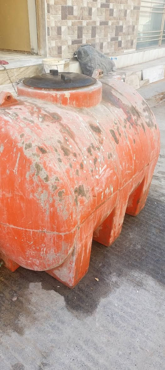 السلام عليكم
سكلات حديد ثقيل  اثنين للبيع ب ٢٥ الف اثنينهن 
ارتفاع ١،٥متر 
خزان ١٠٠٠ لتر أردني على الفحص ٣٠ الف قفل 
قرية الغدير ١
***********
