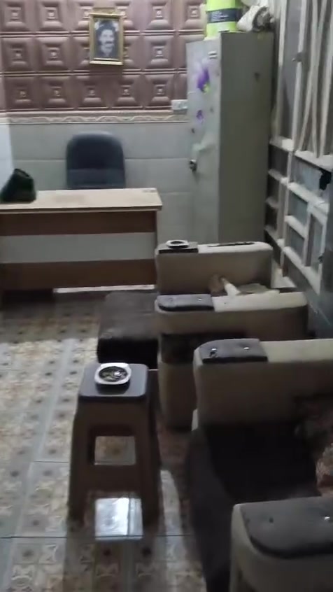 سلام عليكم عندي محل للأيجار علا شارع ل ٦٠ قرب شارع السوداني ستفسار *********** أجار الحل ١٢٥ وتحياتي
