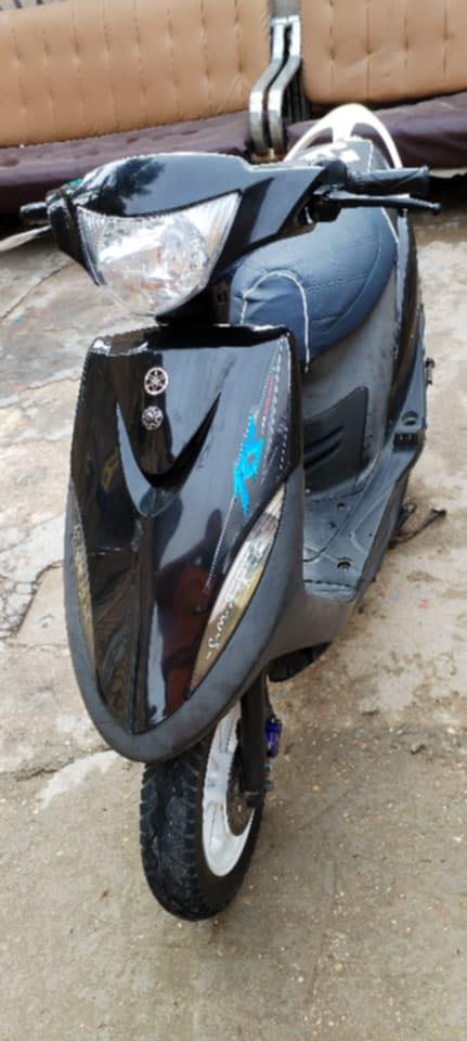 السلام عليكم دراجه ماكس عدله للبيع مستعجل عله بيعتها عوزها باتري لومكثف مال شحن محرك ناعم دراجه نضيفه سعرها ٤٥٠ قفل مكاني كربلاء رقم الهاتف ***********
