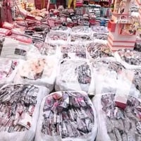 ملابس جملة • رجالي حريمي • تصفية مصنع