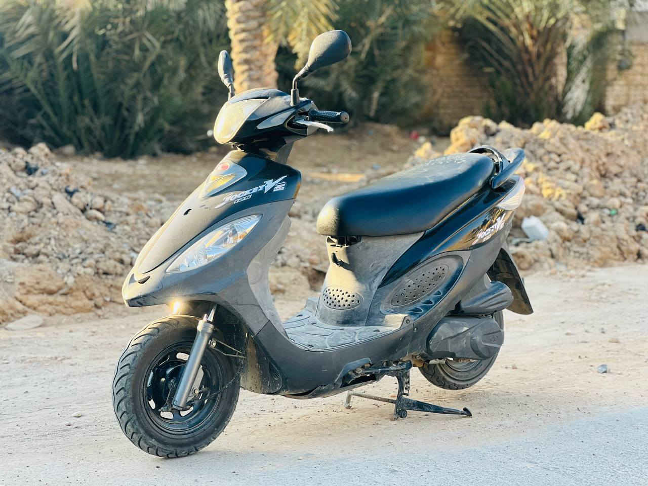 كامكو للبيع السعر 750 دراجه نضيفه ومابيها نقص شراي راسلني ***********
