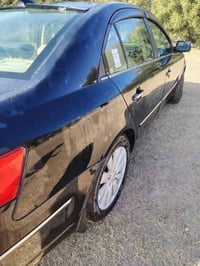 سوناتا موديل 2010  وارد أمريكي بيها بابين على بارد  سنويه مجدده ل 2029...