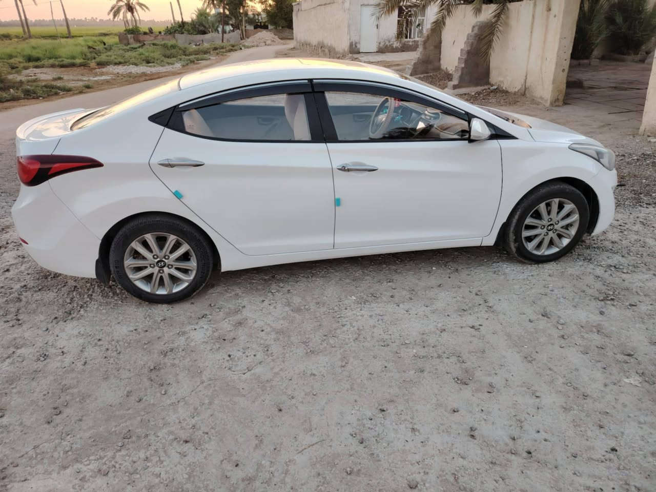 الانتره ٢٠١٥ كفاله عامه فول مواصفات فتحه خمسه ويل كب شاشه كامره اشاير بالمري محرك ١٨٠٠ محرك كير تبريد مكفولات تبريد ثلج رقم قادسيه دولي بسمي السعر ١٣٣ وبيه مجال 
المكان غماس
***********
