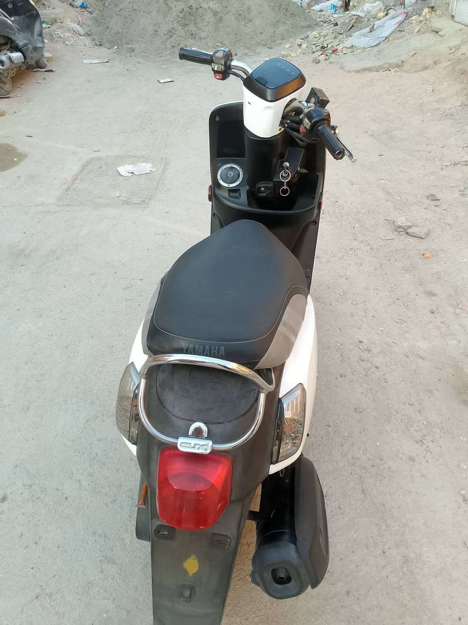 السلام عليكم دراجة للبيع ماكس بوليسي مسطره نازل مامفتوح دراجة نضيف مكان با الناصرية  التضحية شارع العلوه سعرها مليون 50 بيها مجال للشراي رقم ***********مو شراي لا يتصل
