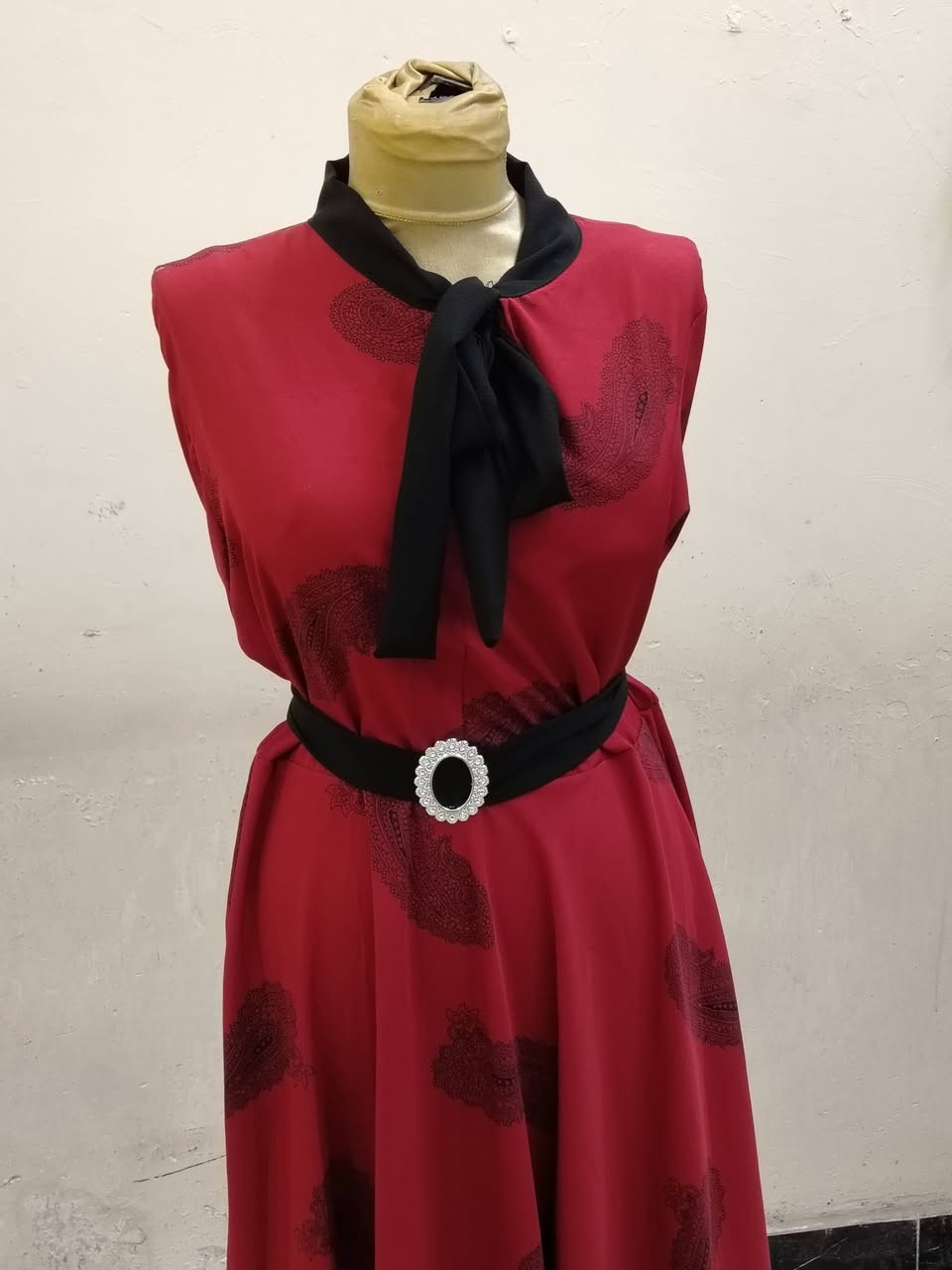 جميع الوان موجوده  السعر 8 تالف فري سايز 
الخطيب شارع مشمه قرب ماركت الباش
***********
